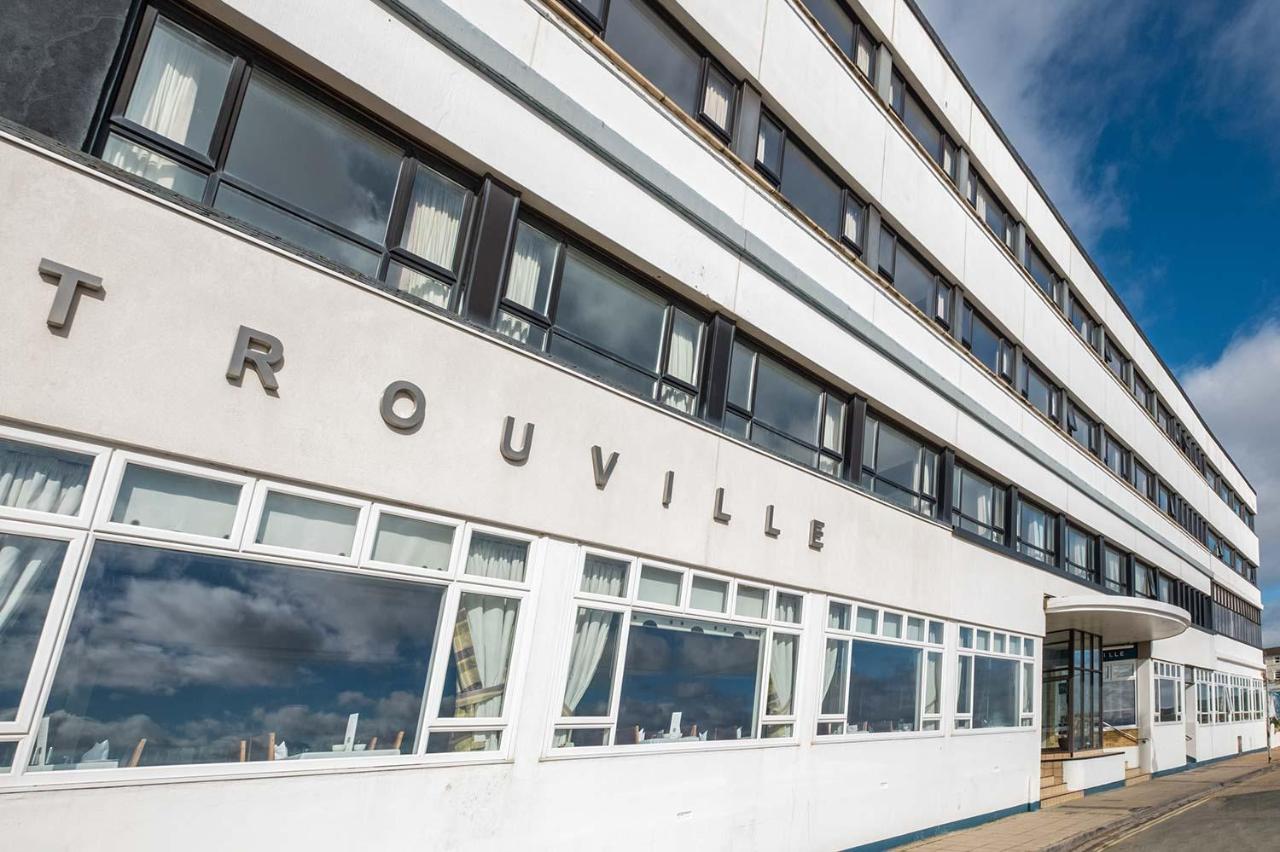 Trouville Hotel By Compass Hospitality Сандаун Екстер'єр фото